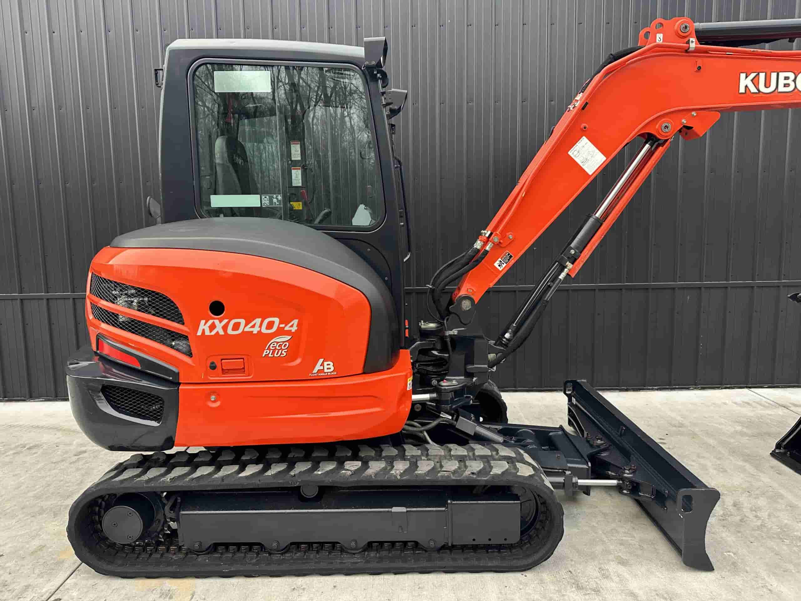 2019 KUBOTA KX040-4
